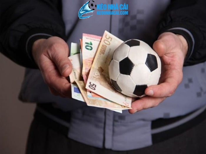 2 lua dao trong bong da Lừa đảo trong bóng đá